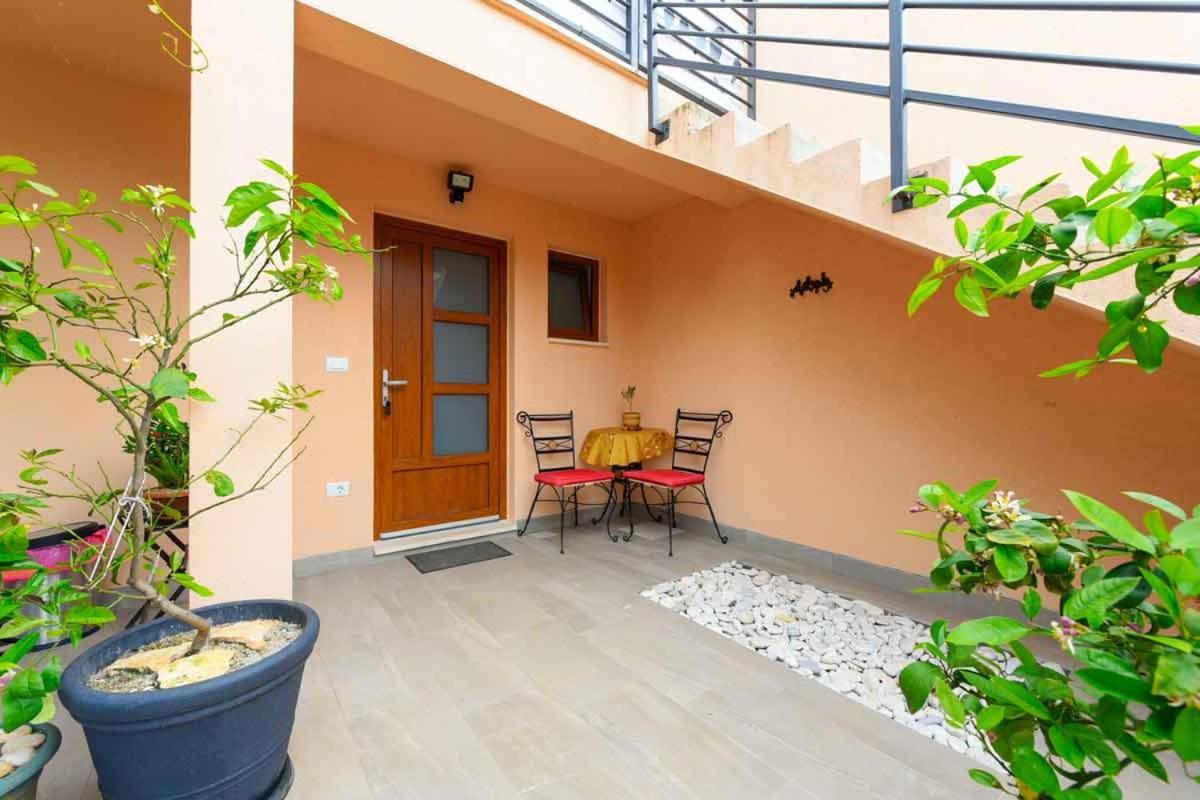 Apartments Ina & Ika Ровинь Экстерьер фото