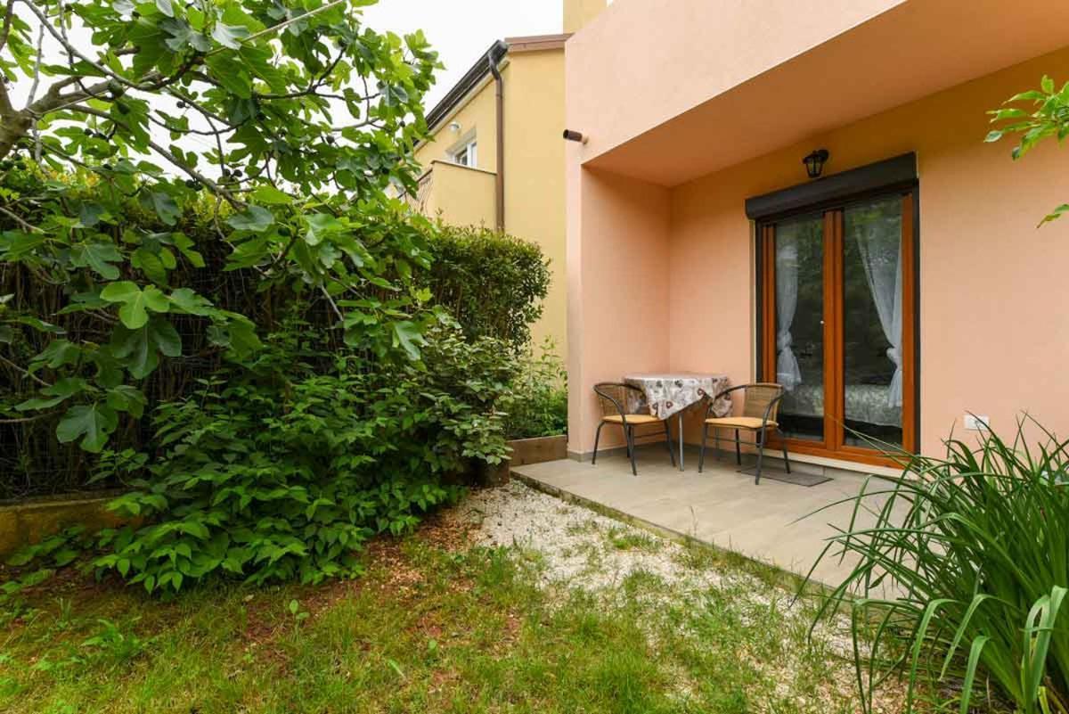 Apartments Ina & Ika Ровинь Экстерьер фото
